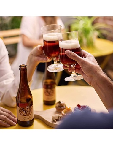 Bière Alhambra élevée en fût de rhum grenadin